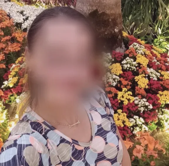Alena, 33