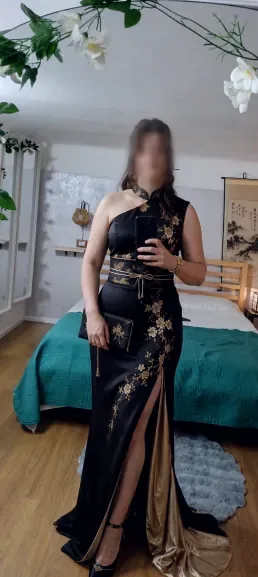 Chiara, 18