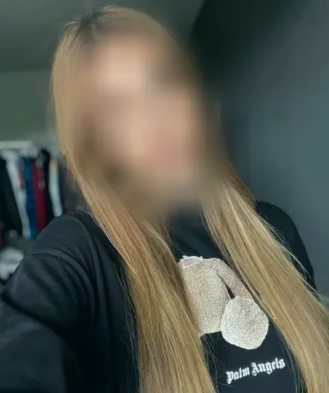 Nadja, 28