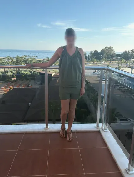 Pauline, 38