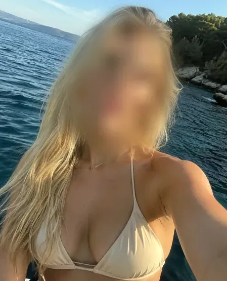 Sophia, 27