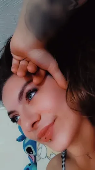 Tanja, 24