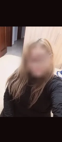 Yvonne, 40